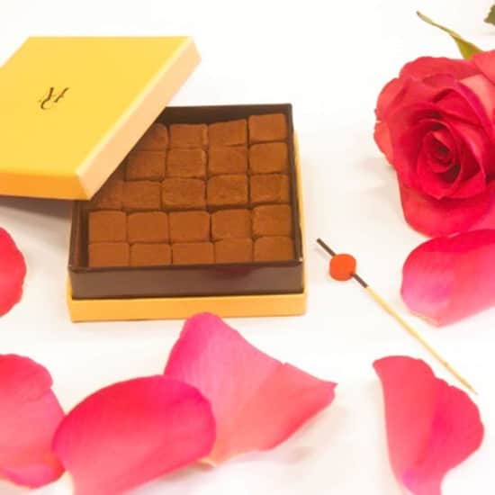 Truffes Chocolat Noir Eau de Rose St Valentin